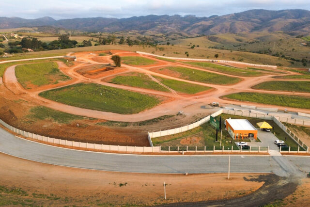 Petra Condomínios Petra Condomínios