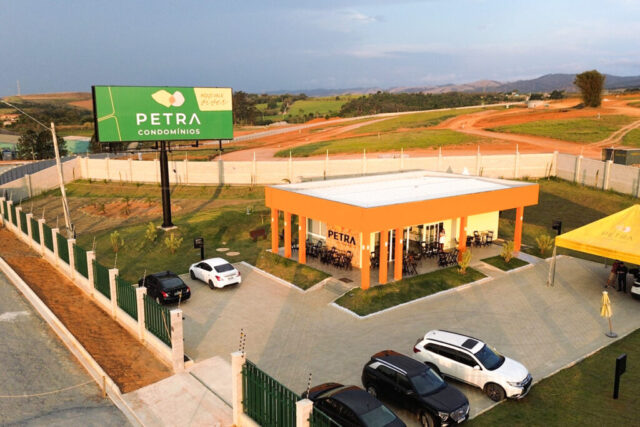 Petra Condomínios Petra Condomínios