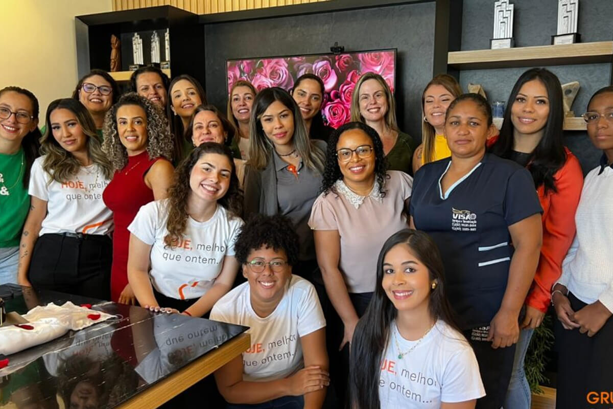 Café com Rosas: Uma Manhã de Homenagem e Despedida_grupo nb